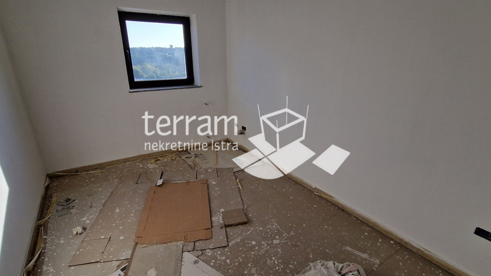 Istria, Pula, Nova Veruda, apartment house 396m2, for sale