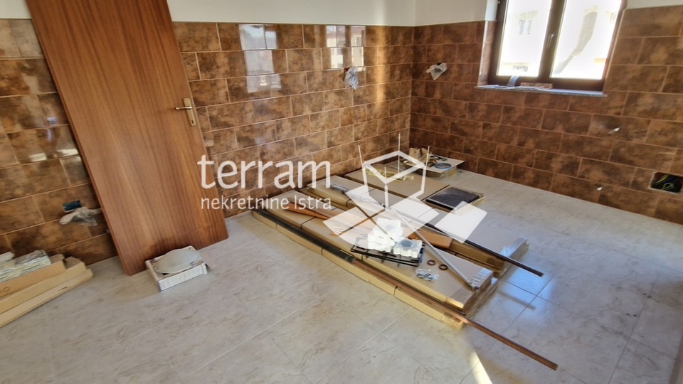 Istria, Pula, Nova Veruda, apartment house 396m2, for sale