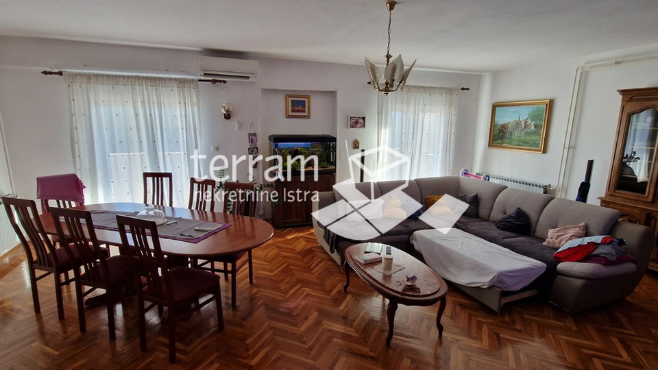 Istria, Ližnjan, detached house 733m2 with sea view, garden 2155m2 for sale