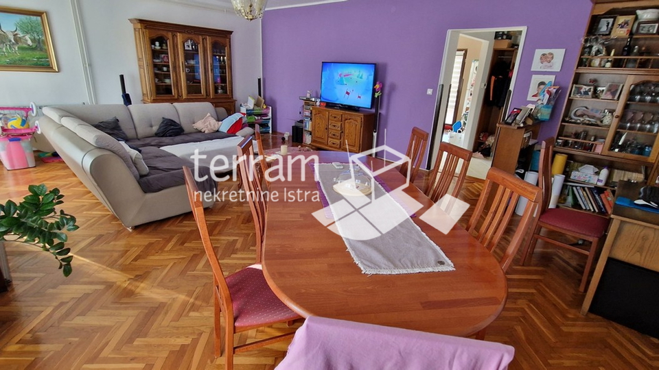 Istria, Ližnjan, detached house 733m2 with sea view, garden 2155m2 for sale