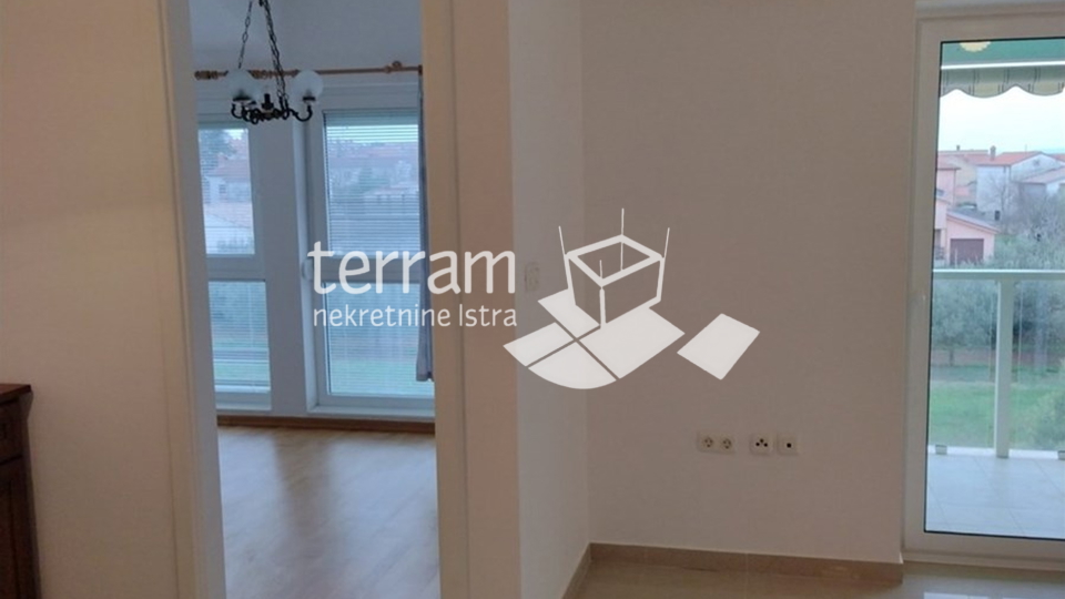 Istrien, Peroj, Wohnung 65m2, II. Stock, 1 Schlafzimmer + Wohnzimmer, Parkplatz, Meerblick!! Verkauf