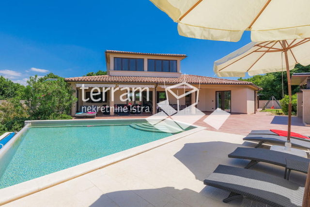 Istria, Ližnjan, Šišan, house with pool, 270m2, 4 bedrooms, furnished!! Sale