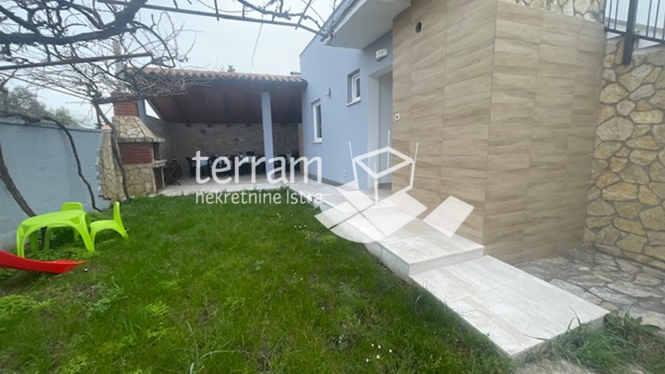 Istria, Medulin, house 200m2, 3 apartments in the house, 350m2 garden, near the sea!! #sale