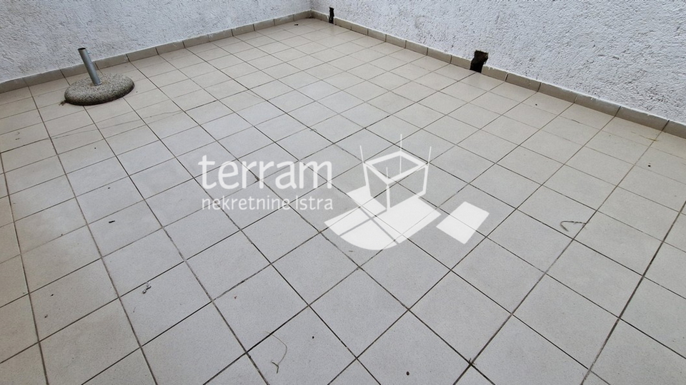 Istria, Pula, Villa floor, small apartment, garage and garden 280m2 for sale