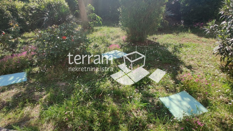 Istria, Pula, Vidikovac, end terraced house 242.23 m2 with garden 472m2, for sale