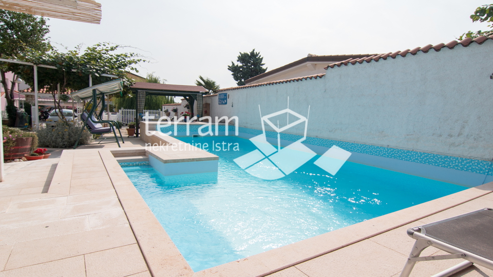 Istria, Fažana, Valbandon, detached house 438m2 with swimming pool, for sale