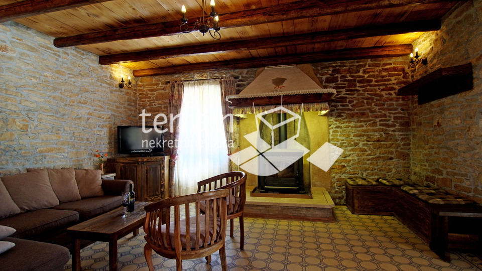 Istria, Barban, stone renovated villa 150m2 with swimming pool, #for sale