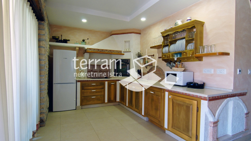 Istria, Barban, stone renovated villa 150m2 with swimming pool, #for sale