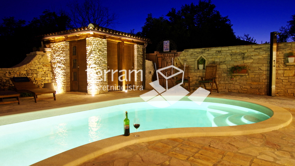 Istria, Barban, stone renovated villa 150m2 with swimming pool, #for sale