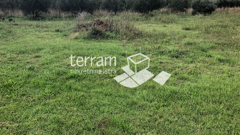 Istria, Medulin, Pomer, building land 980m2, complete infrastructure