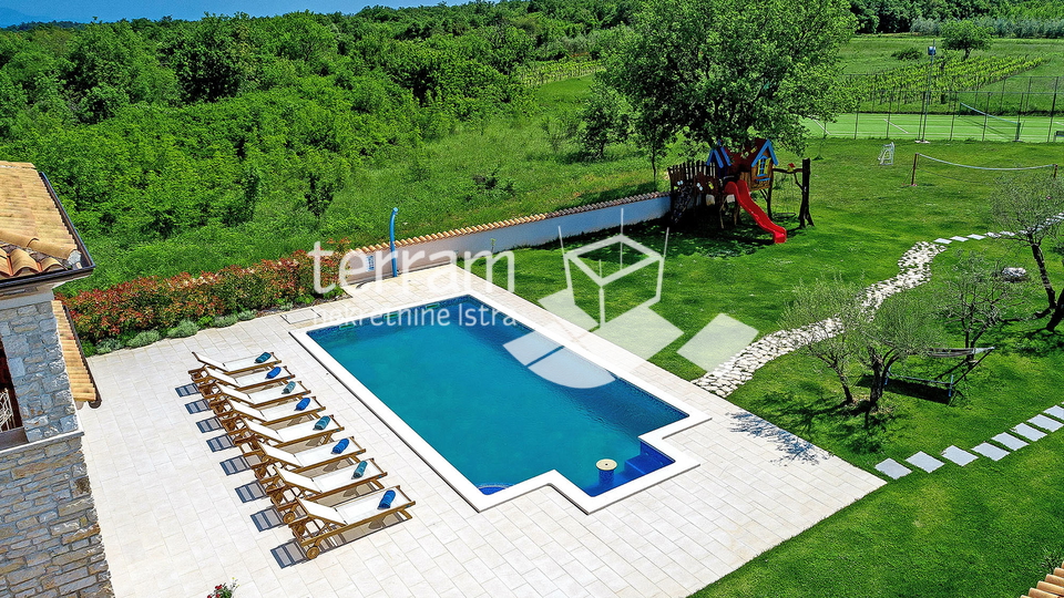 Istria, Krnica, Villa 280m2 with swimming pool, golf course and tennis court, #for sale