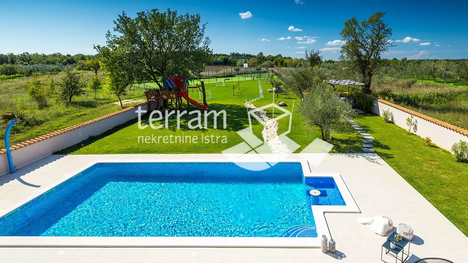 Istria, Krnica, Villa 280m2 with swimming pool, golf course and tennis court, #for sale