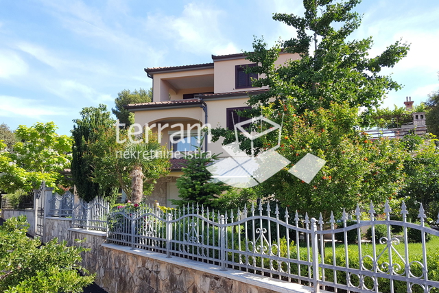 Istria, Medulin, Banjole, beautiful detached house, 360m2, 400m plot, close to the sea!! #sale