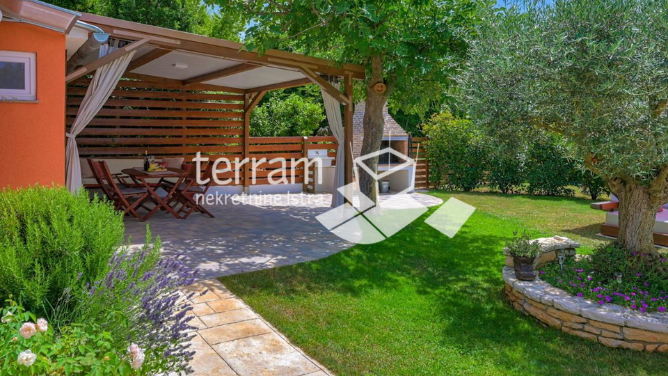 Istra&comma; Mar&ccaron;ana&comma; ku&cacute;a 42m2&comma; bazen&comma; oku&cacute;nica 1854m2&comma; NOVO&comma; &num;prodaja