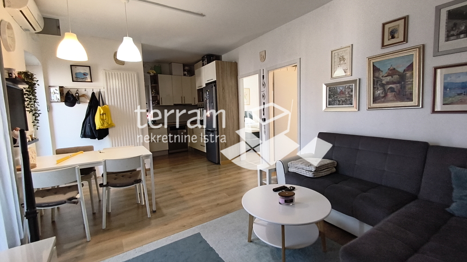 Istra&comma; Pula&comma; Centar&comma; stan I&period; kat 51&comma;05m2&comma; 2SS&plus;DB&comma; &num;prodaja