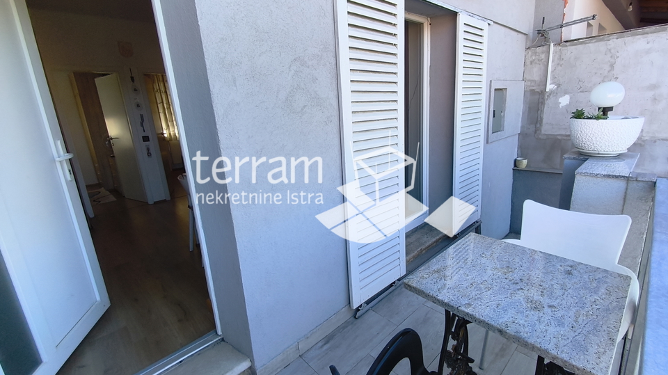 Istra&comma; Pula&comma; Centar&comma; stan I&period; kat 51&comma;05m2&comma; 2SS&plus;DB&comma; &num;prodaja
