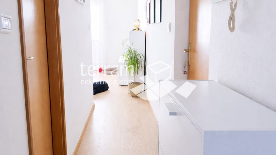 Istra&comma; Pula&comma; Valdebek&comma; stan 42m2&comma; I&period; kat&comma; 1SS&plus;DB&comma; parking&comma; ostava&comma; namje&scaron;teno&excl;&excl; &num;prodaja