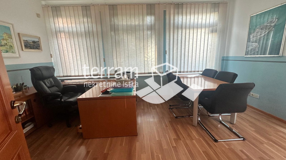 Istra&comma; Pula&comma; Vidikovac&comma; poslovni prostor 137m2&comma; prizemlje&comma; &num;prodaja