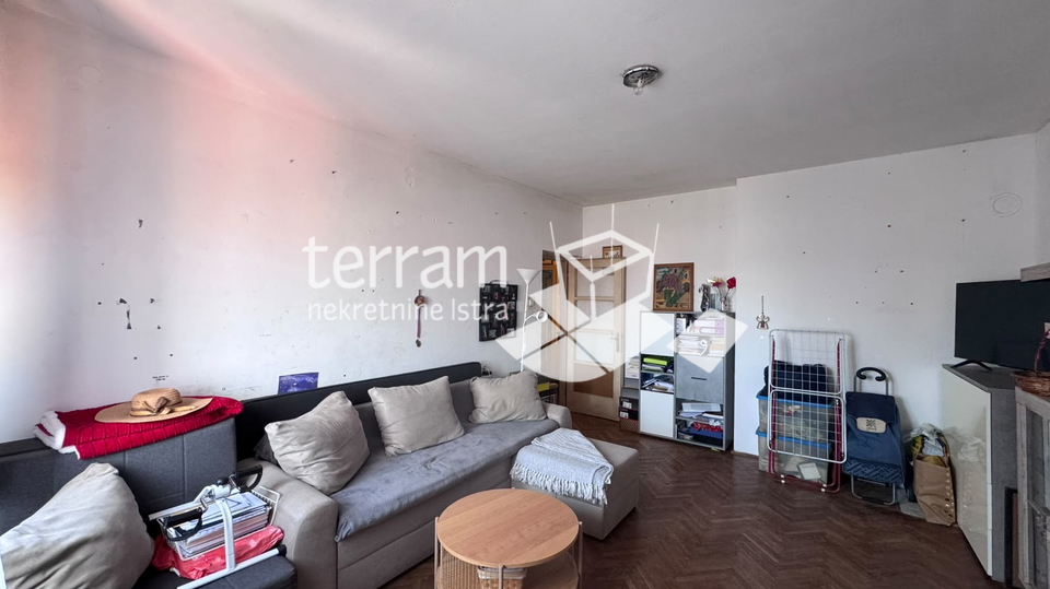 Istra&comma; Pula&comma; Centar&period; Giardini&comma; stan 62&comma;74m2&comma; 2SS&plus;DB&comma; V&period; kat&comma; &num;prodaja
