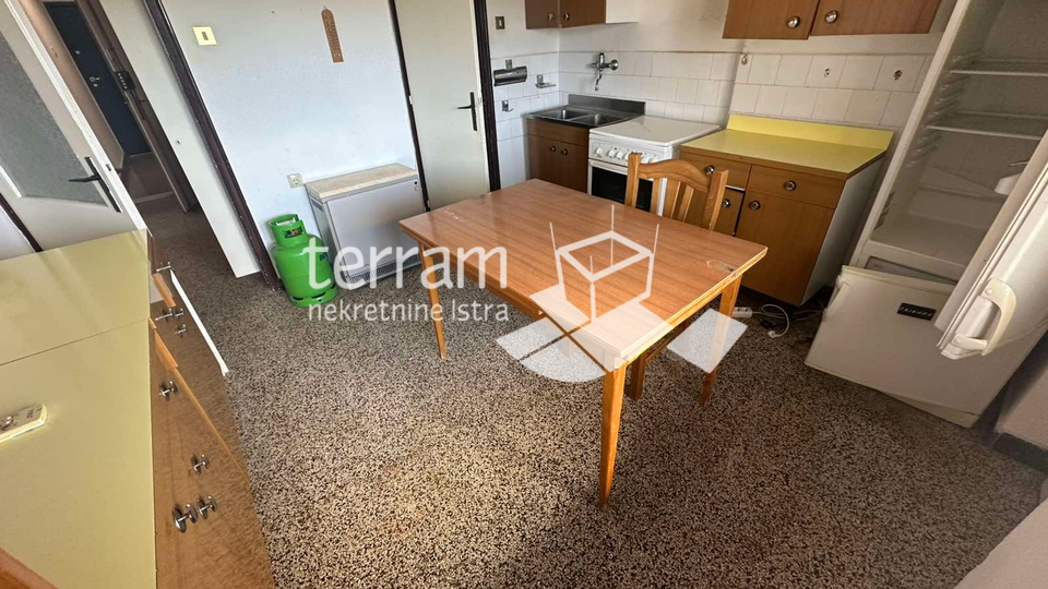 Istra, Pula, Širi centar, stan 55,97m2, 1SS+DB, treći kat, blizina centra, #prodaja