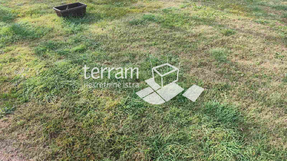 Istria&comma; Pula&comma; Valdebek&comma; building land 990m2&comma; structure 70m2&comma; &num;sale