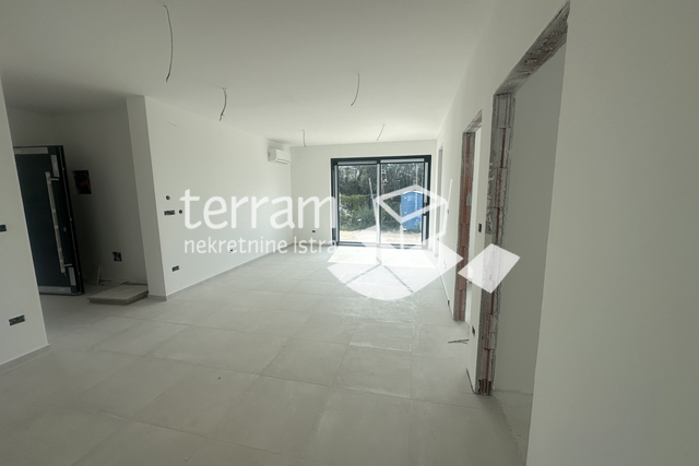 Istrien, Medulin, Erdgeschosswohnung 73,90 m2, 2 Schlafzimmer, Parkplatz, Garten, nahe dem Meer, NEU!! #Verkauf