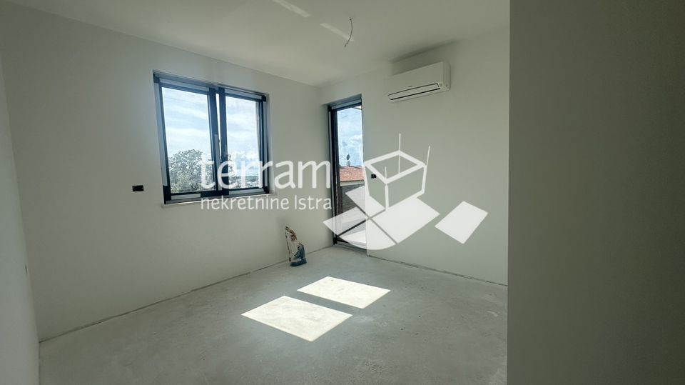 Istrien&comma; Medulin&comma; Erdgeschosswohnung 73&comma;90 m2&comma; 2 Schlafzimmer&comma; Parkplatz&comma; Garten&comma; nahe dem Meer&comma; NEU&excl;&excl; &num;Verkauf