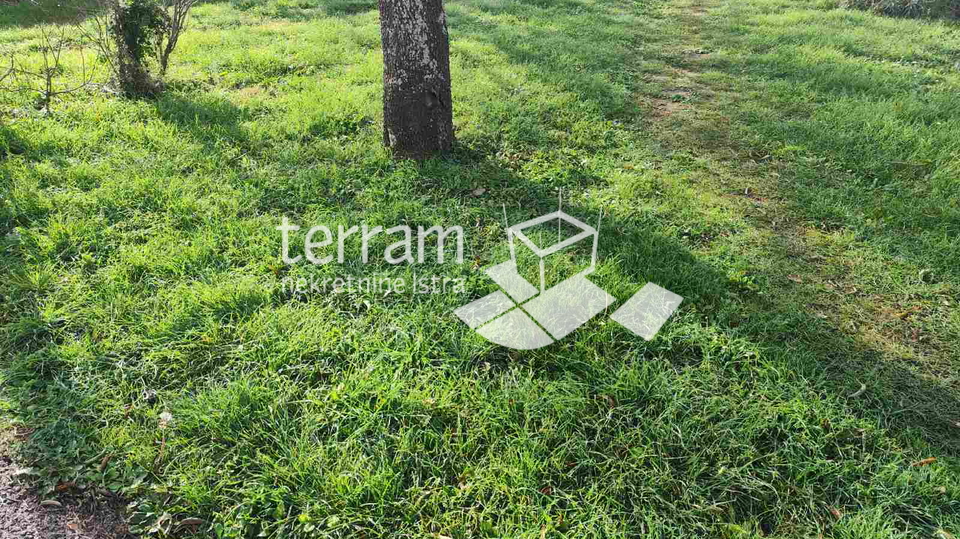 Istria&comma; Pula&comma; Valdebek&comma; building land 990m2&comma; structure 70m2&comma; &num;sale