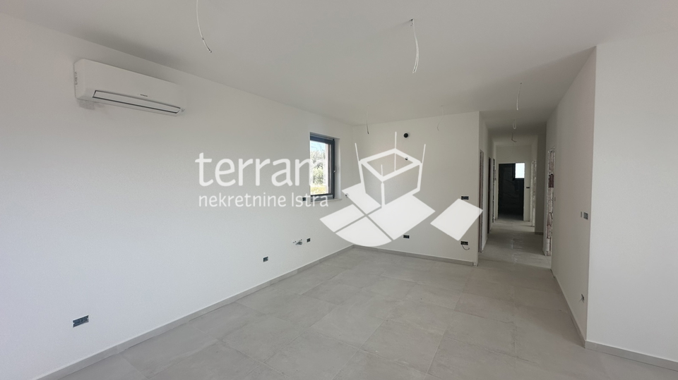 Istrien&comma; Medulin&comma; Wohnung 1&period; Stock&comma; 101&comma;65 m2&comma; 3 Schlafzimmer&comma; Parkplatz&comma; nahe dem Meer&comma; NEU&excl;&excl; &num;Verkauf
