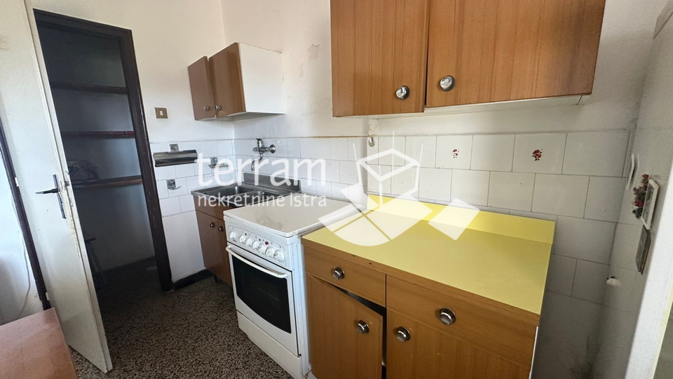 Istra, Pula, Širi centar, stan 55,97m2, 1SS+DB, treći kat, blizina centra, #prodaja