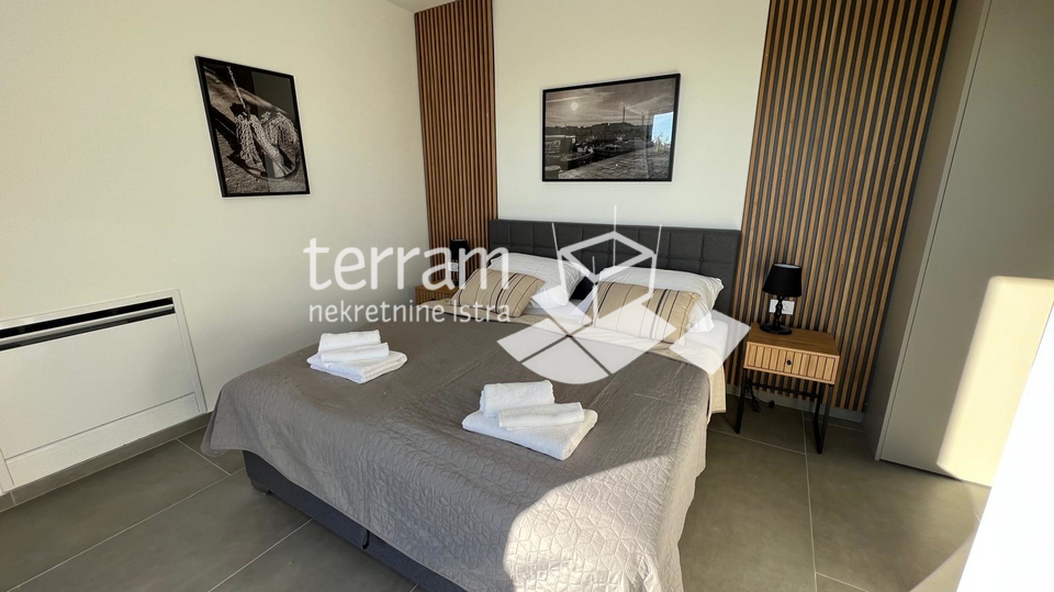 House&comma; 200 m2&comma; For Sale&comma; Svetvin&ccaron;enat - Smoljanci