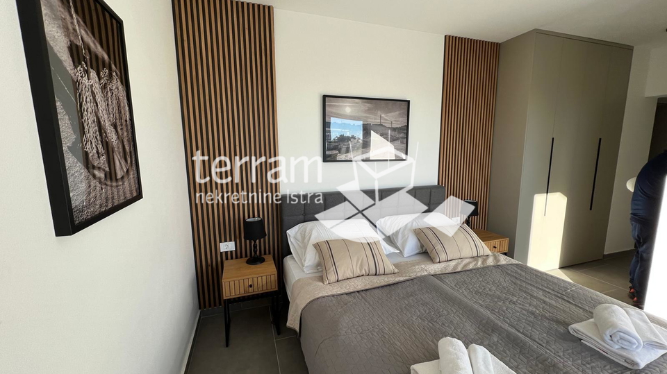 House&comma; 200 m2&comma; For Sale&comma; Svetvin&ccaron;enat - Smoljanci