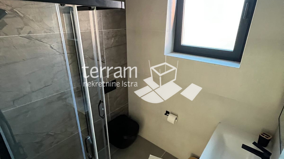 House&comma; 200 m2&comma; For Sale&comma; Svetvin&ccaron;enat - Smoljanci