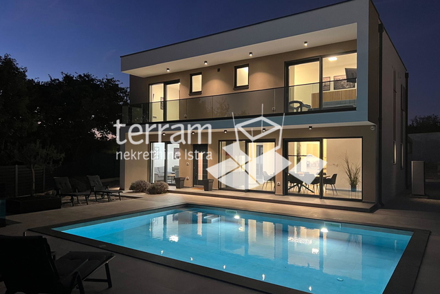House, 200 m2, For Sale, Svetvinčenat - Smoljanci