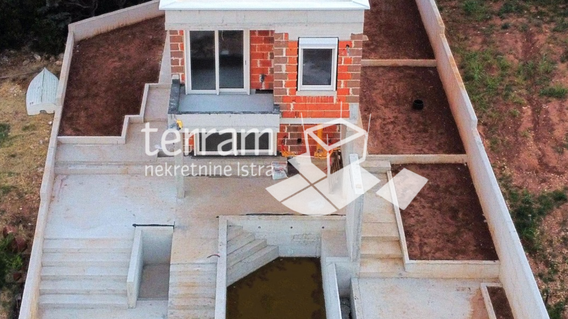 Istra, Ližnjan, kuća 105,30m2, bazen, okućnica 495m2, pogled na more, #prodaja