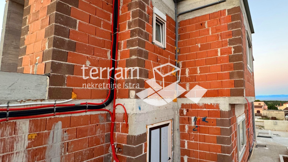 Istra, Ližnjan, kuća 105,30m2, bazen, okućnica 495m2, pogled na more, #prodaja