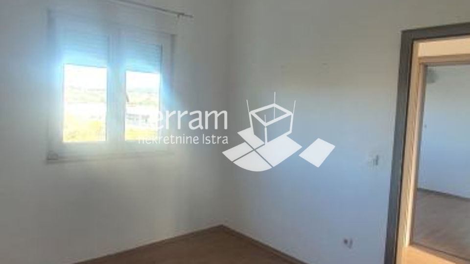 Istra, Pula, Gregovica, stan 71,86m2, 2 kat,2SS+DB, # Prodaja