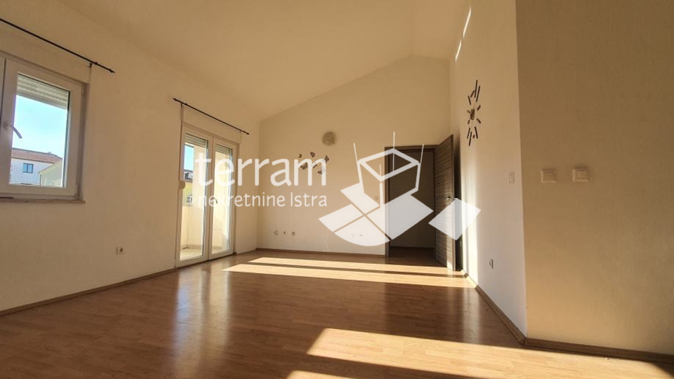 Istra, Pula, Gregovica, stan 71,86m2, 2 kat,2SS+DB, # Prodaja