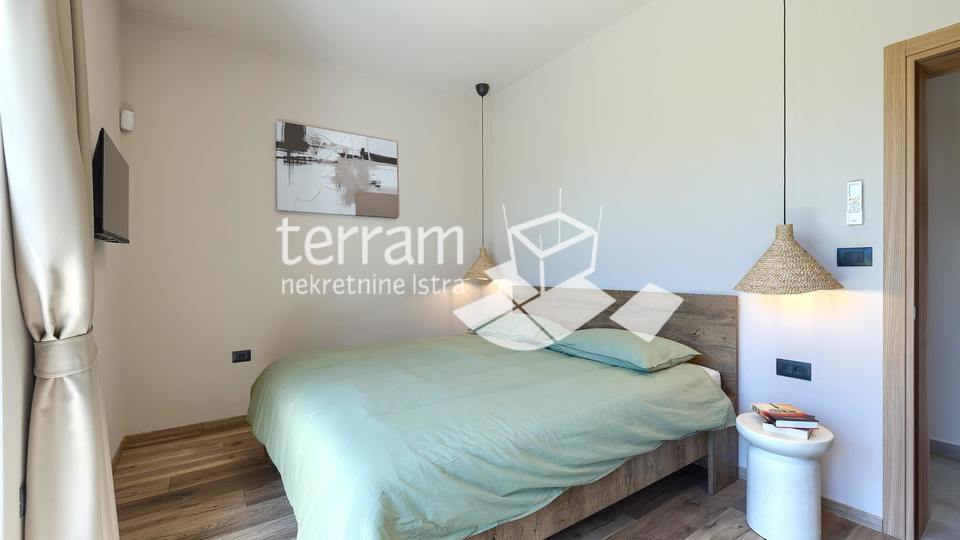 Istra&comma; Vodnjan&comma; okolica luksuzna ku&cacute;a&comma; 170m2&comma; bazen 34m2&comma; oku&cacute;nica 851m2&comma; NOVO &comma; &num;prodaja