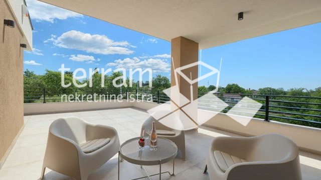 Istra&comma; Vodnjan&comma; okolica luksuzna ku&cacute;a&comma; 170m2&comma; bazen 34m2&comma; oku&cacute;nica 851m2&comma; NOVO &comma; &num;prodaja