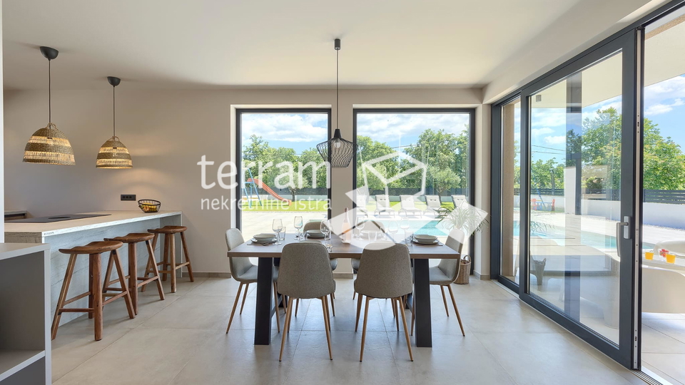 Istra&comma; Vodnjan&comma; okolica luksuzna ku&cacute;a&comma; 170m2&comma; bazen 34m2&comma; oku&cacute;nica 851m2&comma; NOVO &comma; &num;prodaja