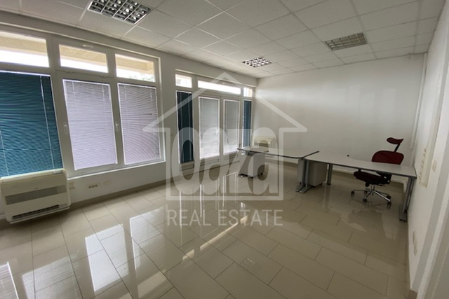 Commercial Property, 185 m2, For Rent, Rijeka - Zamet