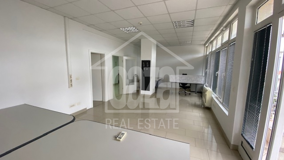 Commercial Property, 185 m2, For Rent, Rijeka - Zamet