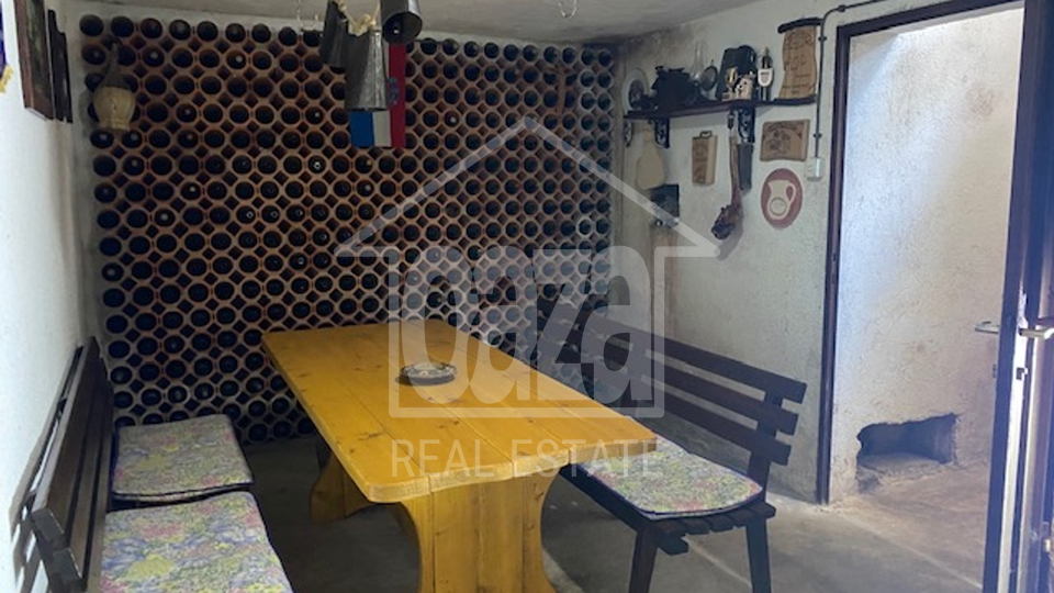 House, 850 m2, For Sale, Viškovo - Saršoni