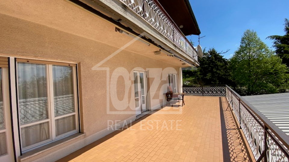 House, 850 m2, For Sale, Viškovo - Saršoni