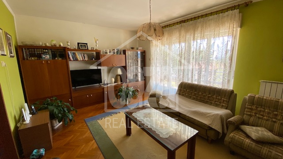 House, 850 m2, For Sale, Viškovo - Saršoni