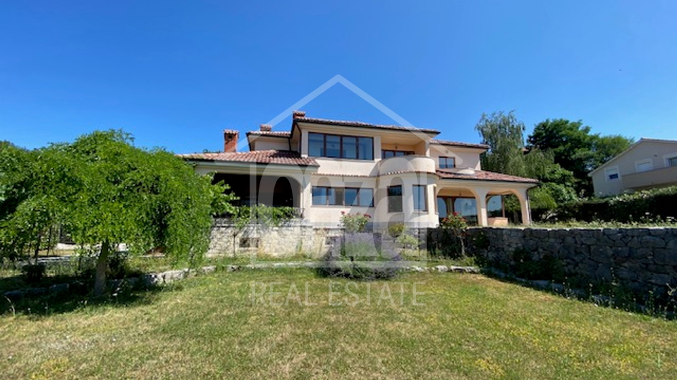 House, 400 m2, For Sale, Kastav