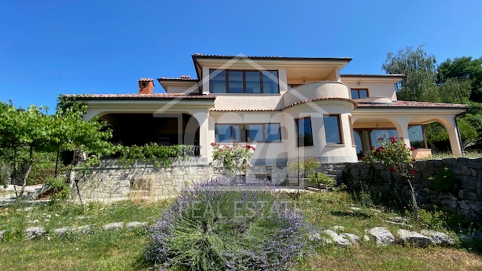 House, 400 m2, For Sale, Kastav