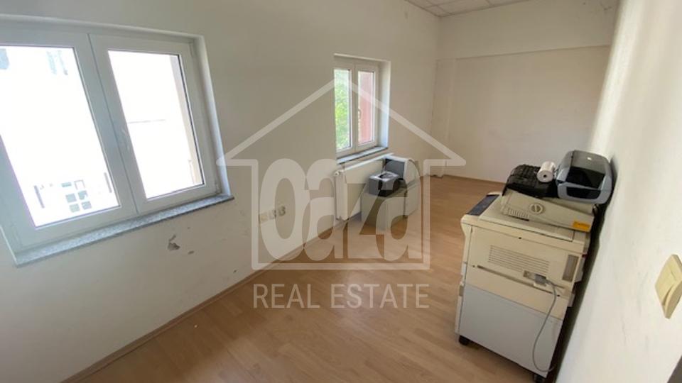 Commercial Property, 785 m2, For Rent, Kukuljanovo