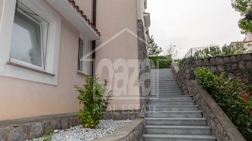 Casa, 405 m2, Vendita, Opatija